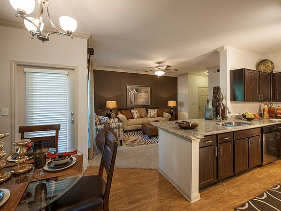 3rd image of 4901 Saratoga Blvd APT 0531