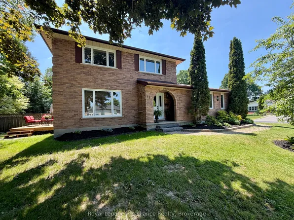 3 Cooke Ct, Belleville, ON K8N 5N4