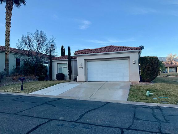5th image of 1042 W Hillview Dr