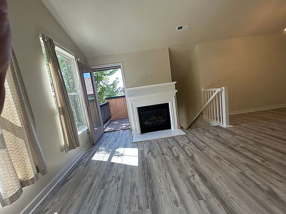 2nd image of 1931 E Copper Ranch Ln