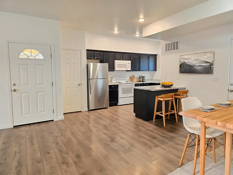AP Properties — Photo 90