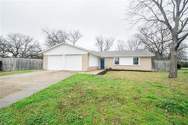 1st image of 2415 College Park Dr