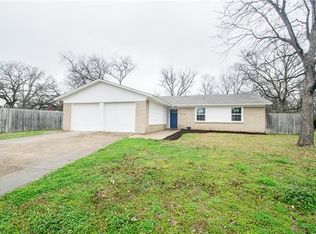 2415 College Park Dr, Denton, TX 76209