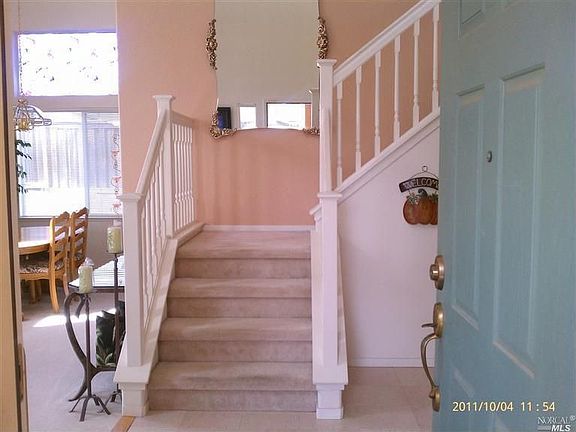 2nd image of 606 Gallery Ct
