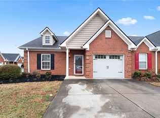 401 Roxy Pl, Adairsville, GA 30103