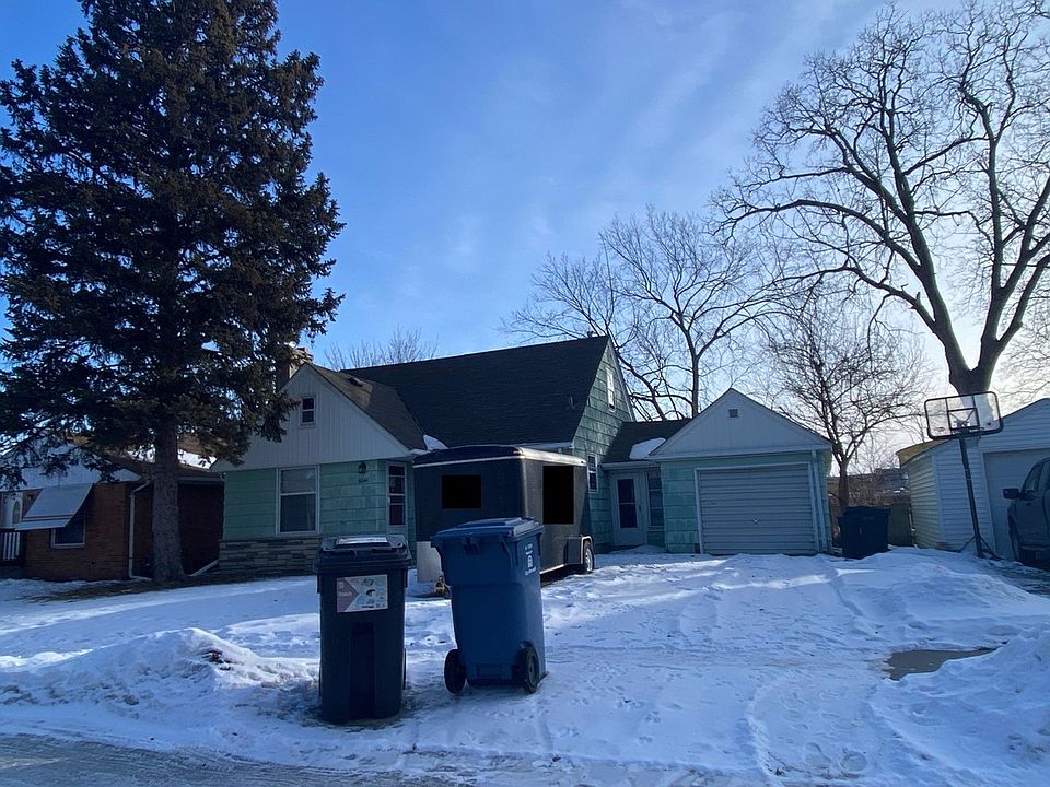 2nd image of 6041 Blaisdell Ave