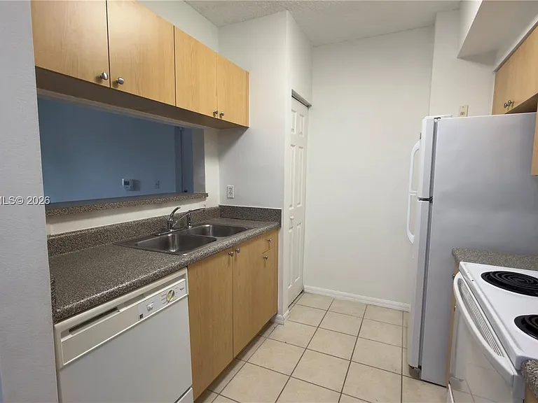 2440 E Preserve Way #102 — Photo 21