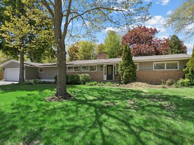 505 S Butterfield Rd, Libertyville, IL, 60048