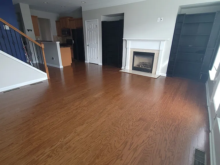 817 Charles Bank Ave SE #817 — Photo 24
