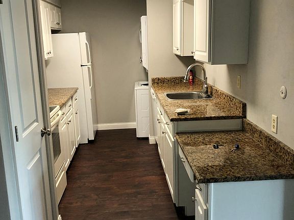 4th image of 2705 W Willowlake Dr #58