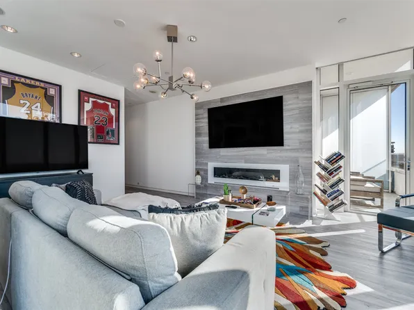 2430 Victory Park Ln APT 2601, Dallas, TX 75219