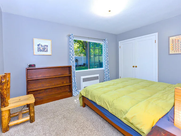 1027 W 29th Ave — Photo 16