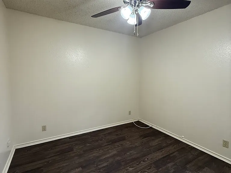 721 Avenue A #9 — Photo 17
