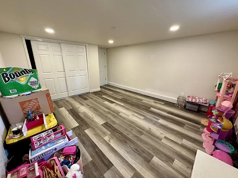 11922 Hillcrest Rd — Photo 18