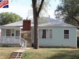1405 Yuma St, Manhattan, KS 66502