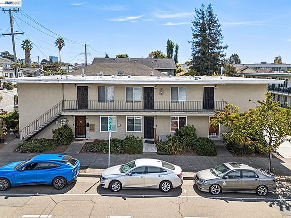 2nd image of 901 55th St