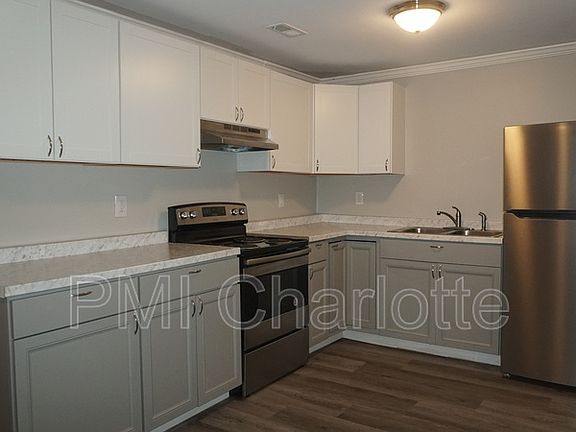 4th image of 1204 Essex Ave