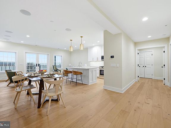 3rd image of 118 Little Harbor Way Unit 202
