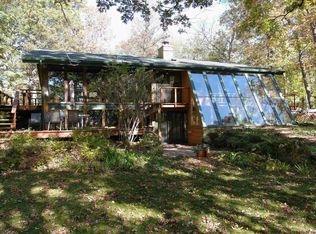 7422 Roberts Rd, Arena, WI 53503