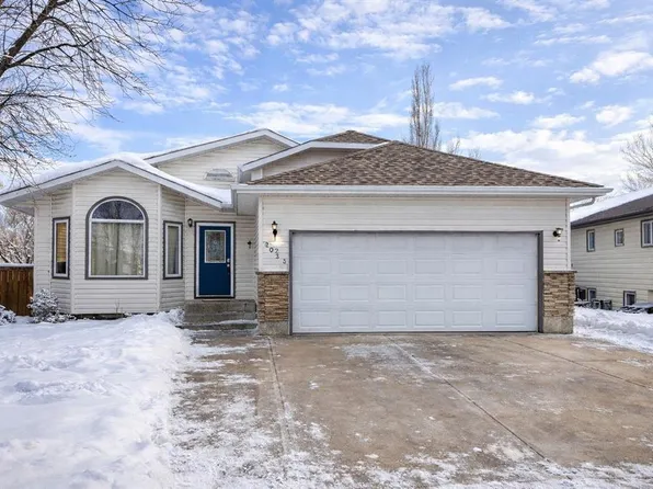 7023 W 93rd St, Grande Prairie, AB T8V 6H4