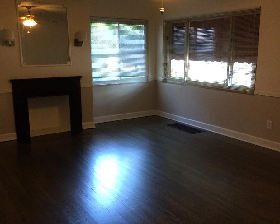 2nd image of 1020 Northwest Blvd APT B