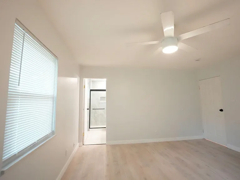 647 Bismark Ave — Photo 15