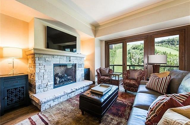 1st image of 2300 Deer Valley Dr #1001