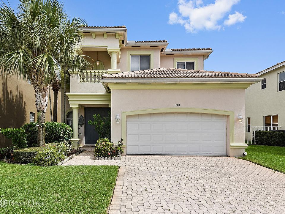 1st image of 1004 Grove Park Cir
