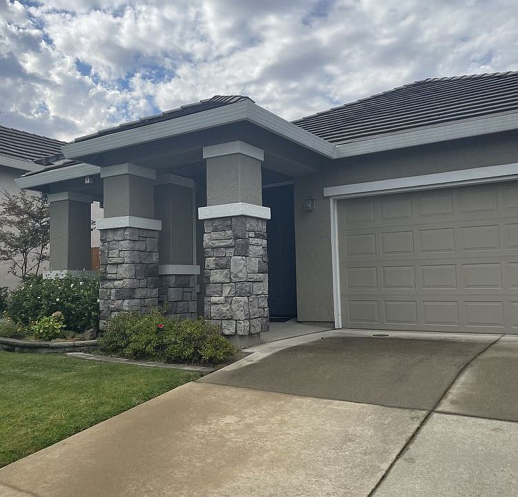 1st image of 234 Oxburough Dr