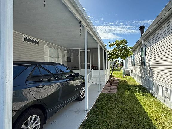 3rd image of 45 Banyan Ln