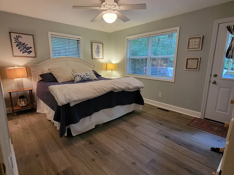 1377 Four Seasons Dr — Photo 5
