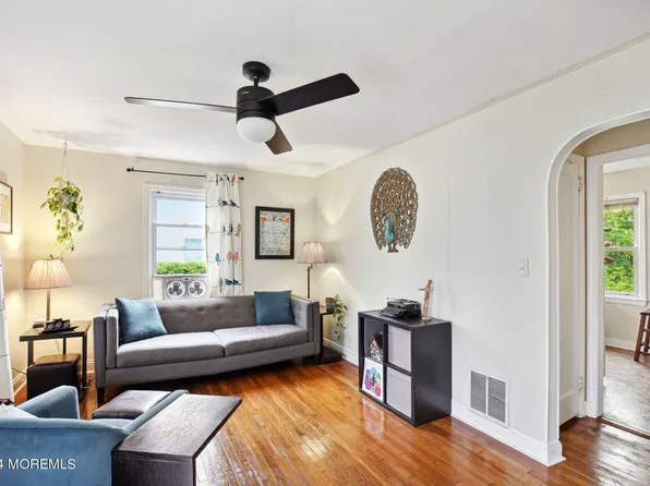 407 Willow Street, Lakehurst, NJ 08733