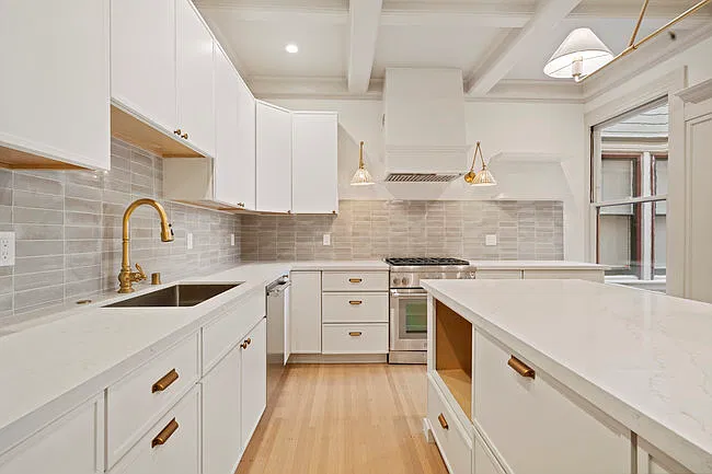 3 bed, 1650 sqft, $11,000 — Photo 3