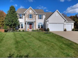 10961 Bentley Dr, North Royalton, OH 44133