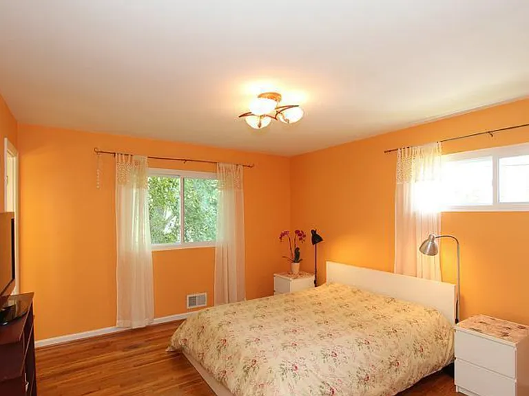 730 Harrington Rd — Photo 5