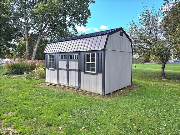 5th image of 6215 Southview Dr