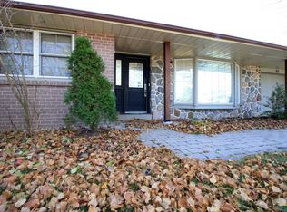 123 Sherwood Forest Dr, Markham, ON L3P1P9