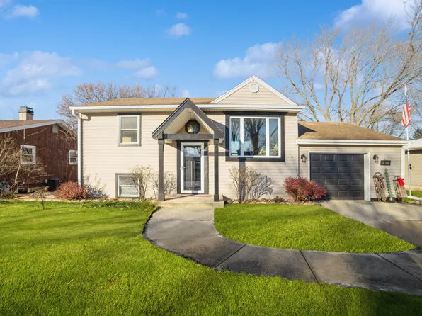 236 Highland Ave, Hampshire, IL 60140