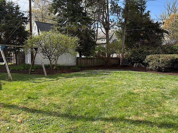 3rd image of 6900 Avondale Rd