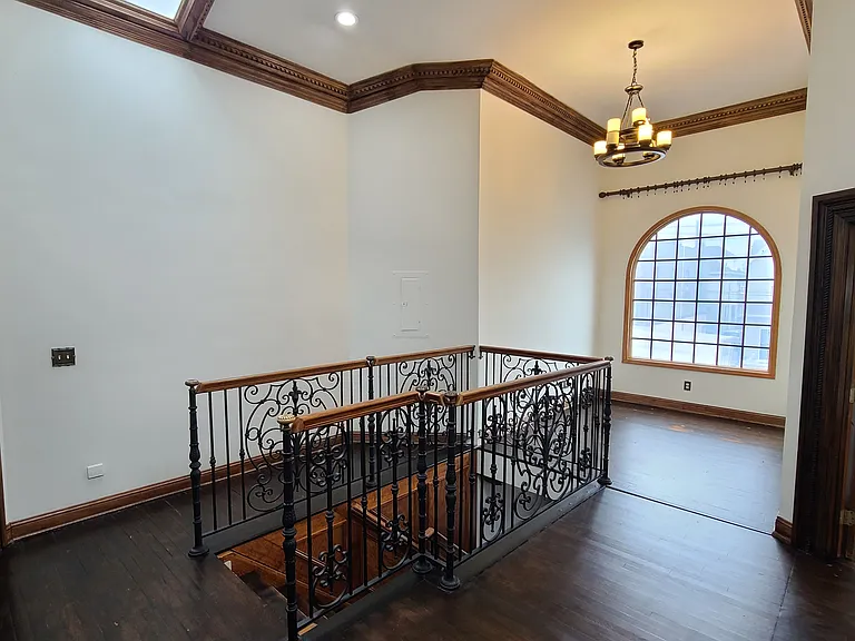 526 Moonachie Ave — Photo 32
