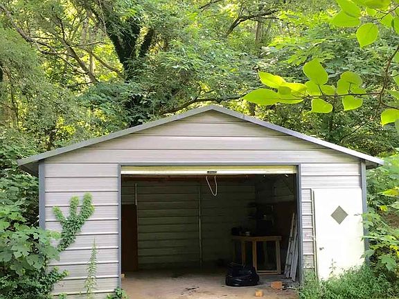 4th image of 5425 Ames Gap Ln