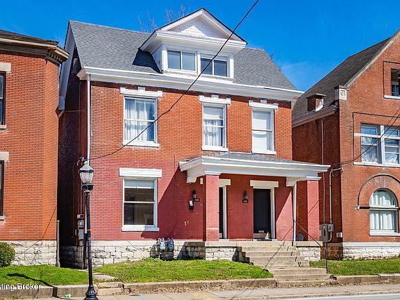 3rd image of 109 & 111 E Saint Catherine St