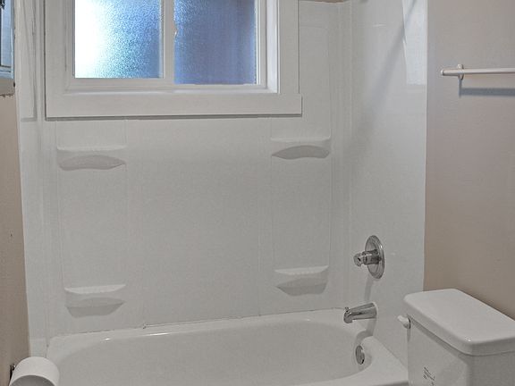 5th image of 1601 5th Ave N #1601
