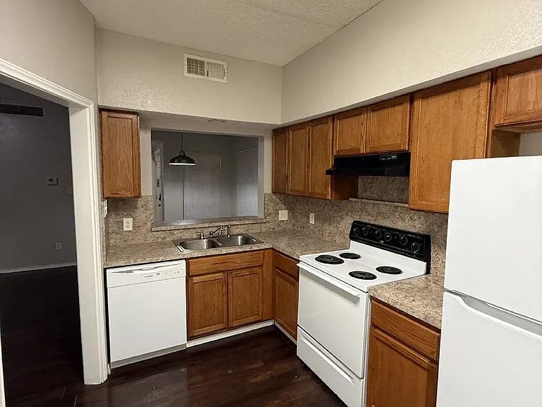 9601 Forest Ln #516 — Photo 9
