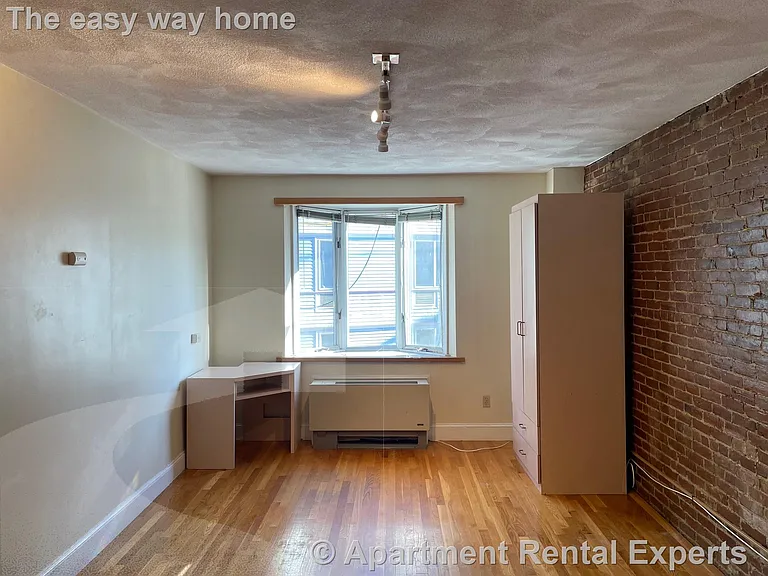 12 Mount Auburn St #5 — Photo 6