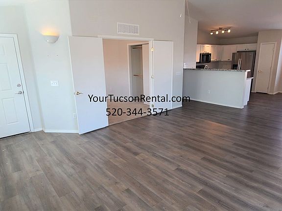 4th image of 11055 W Willow Field Dr