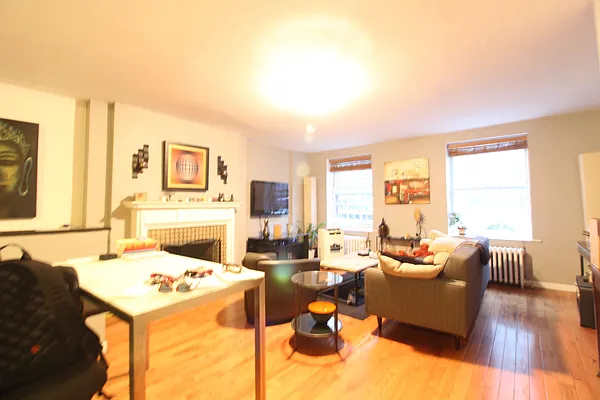 Rented by Compass | media 7