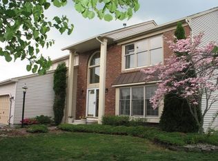 7 Devon Ct, North Brunswick, NJ 08902