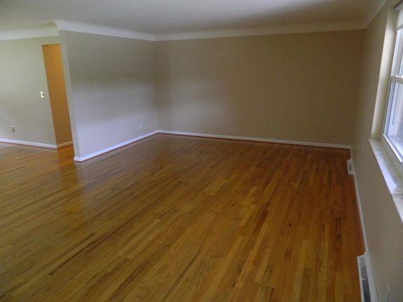 3rd image of 5753 Ocala Ct