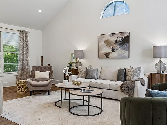 5th image of 107 Collinwood Close